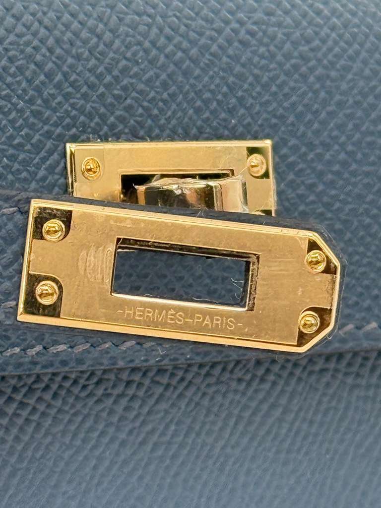 Hermès Kelly en Désordre Bleu de Prusse Epsom Permabrass Hardware - Image 14